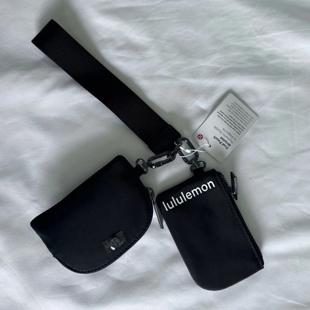 🆕🖤 Lululemon Dual Pouch Wristlet - Black